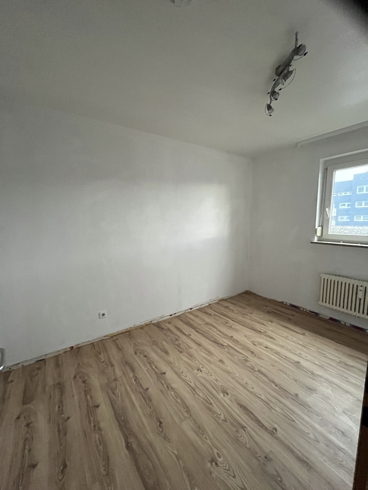 Zimmer Dachgeschosswohnung Augsburg / Univiertel