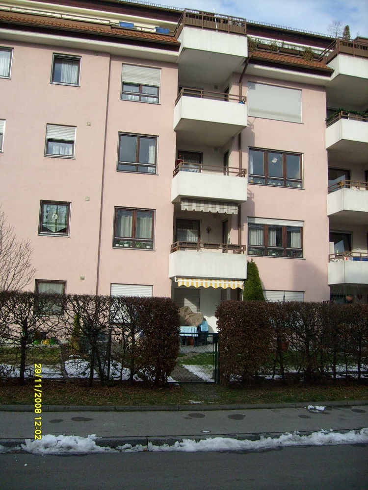S�d-Seite-des-Hauses Etagenwohnung Augsburg / Firnhaberau