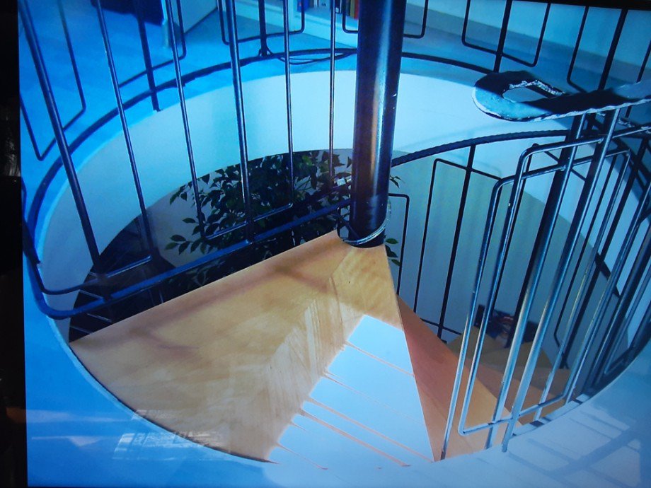 Wendeltreppe Wohnung Neus��