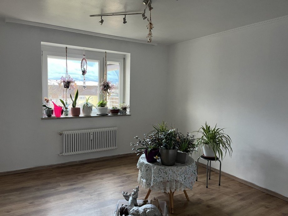 Zimmer Dachgeschosswohnung Augsburg / Univiertel